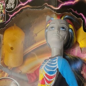 G1 Monster High Doll Neightan Rot Freaky Fusion Nib